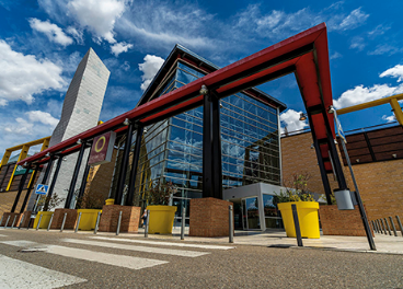 Exterior del centro comercial Luz del Tajo