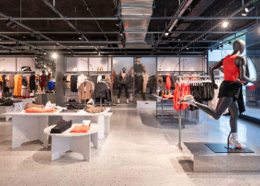 Normal, Nike y JD Sports inauguran tiendas