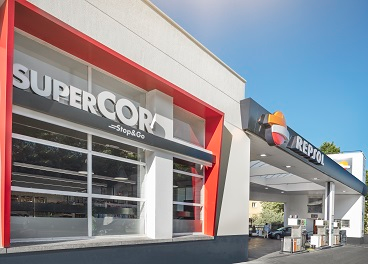 Supercor y Carrefour lideran las tiendas en EESS