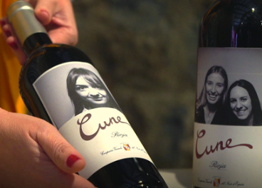 Epson personaliza botellas de vino de CVNE