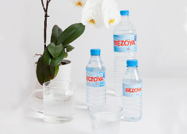 Bezoya cumple su objetivo de botellas 100% plástico reciclado y anuncia la  neutralidad en carbono para 2022 - Calidad Pascual