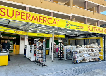 HiperDino abre sus primeras tiendas en Mallorca