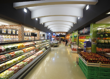 Interior de tienda El Arco